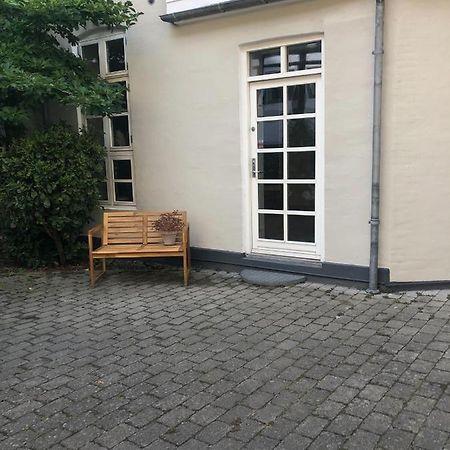 Apartamento Nyrenoveret Charmerende Lejlighed I Odense C! Exterior foto