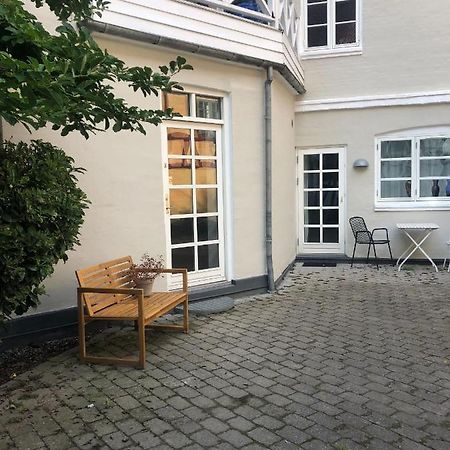 Apartamento Nyrenoveret Charmerende Lejlighed I Odense C! Exterior foto
