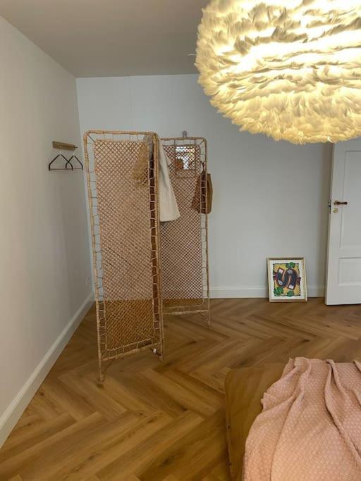 Apartamento Nyrenoveret Charmerende Lejlighed I Odense C! Exterior foto