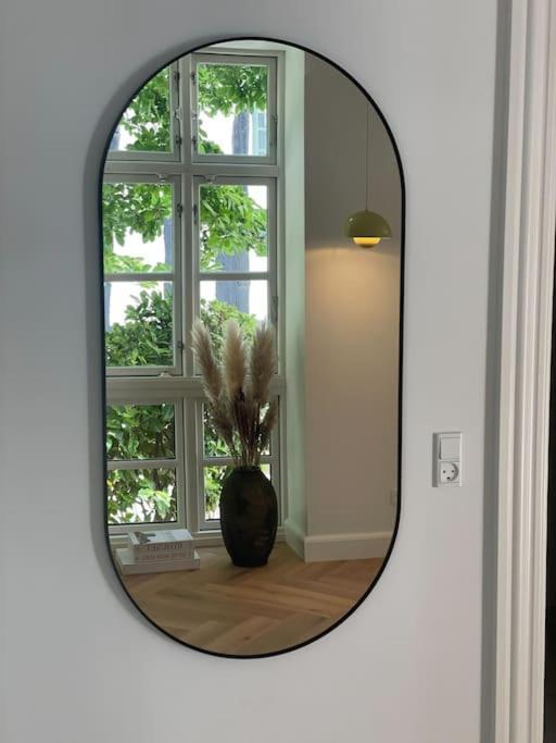 Apartamento Nyrenoveret Charmerende Lejlighed I Odense C! Exterior foto