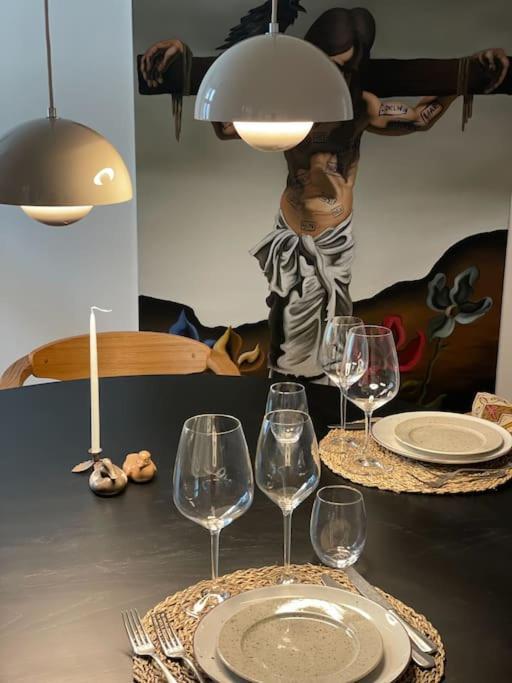Apartamento Nyrenoveret Charmerende Lejlighed I Odense C! Exterior foto