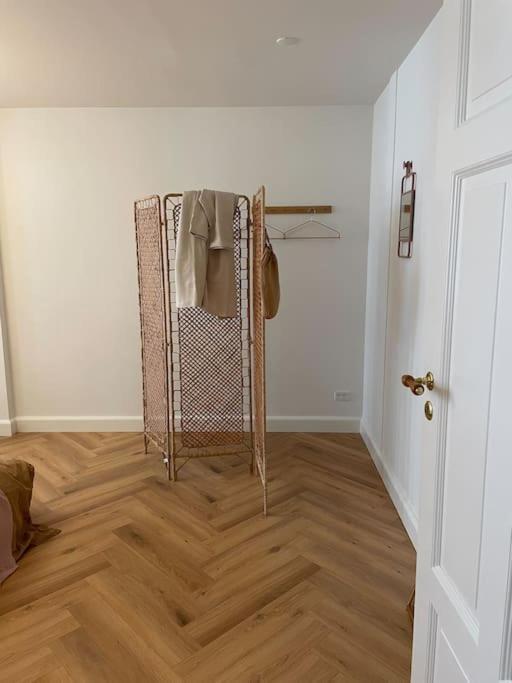 Apartamento Nyrenoveret Charmerende Lejlighed I Odense C! Exterior foto